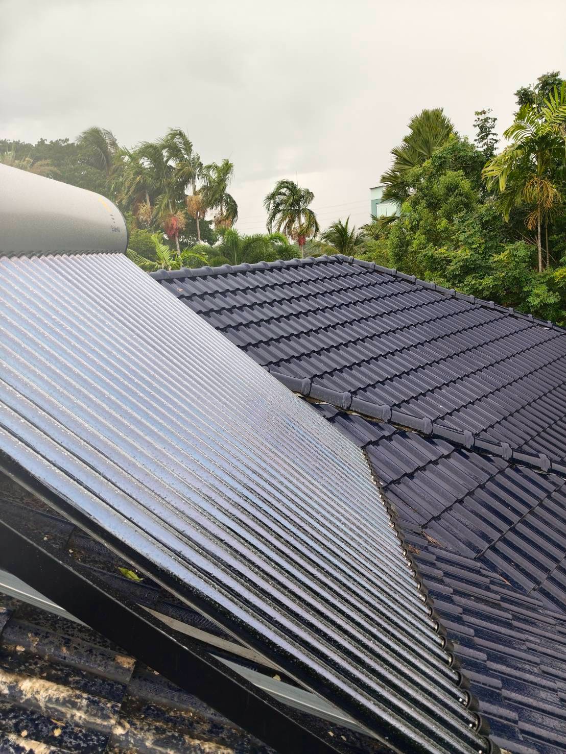 solar water heater