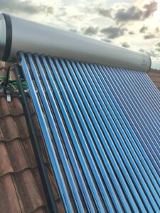 solar hot water เครื่องทําน้ําร้อนแสงอาทิตย์