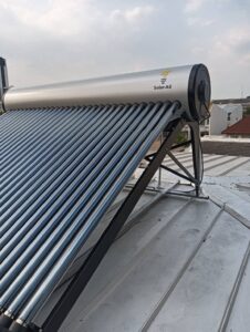 solar water heater เครื่องทำน้ำร้อนพลังงานแสงอาทิตย์ Solar hot water