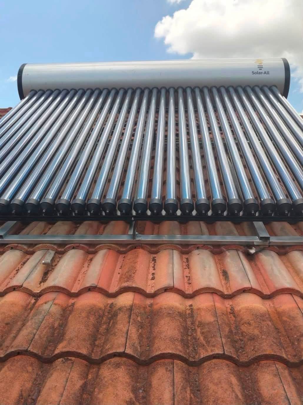 Solar water heater เครื่องทำน้ำร้อนแสงอาทิตย์