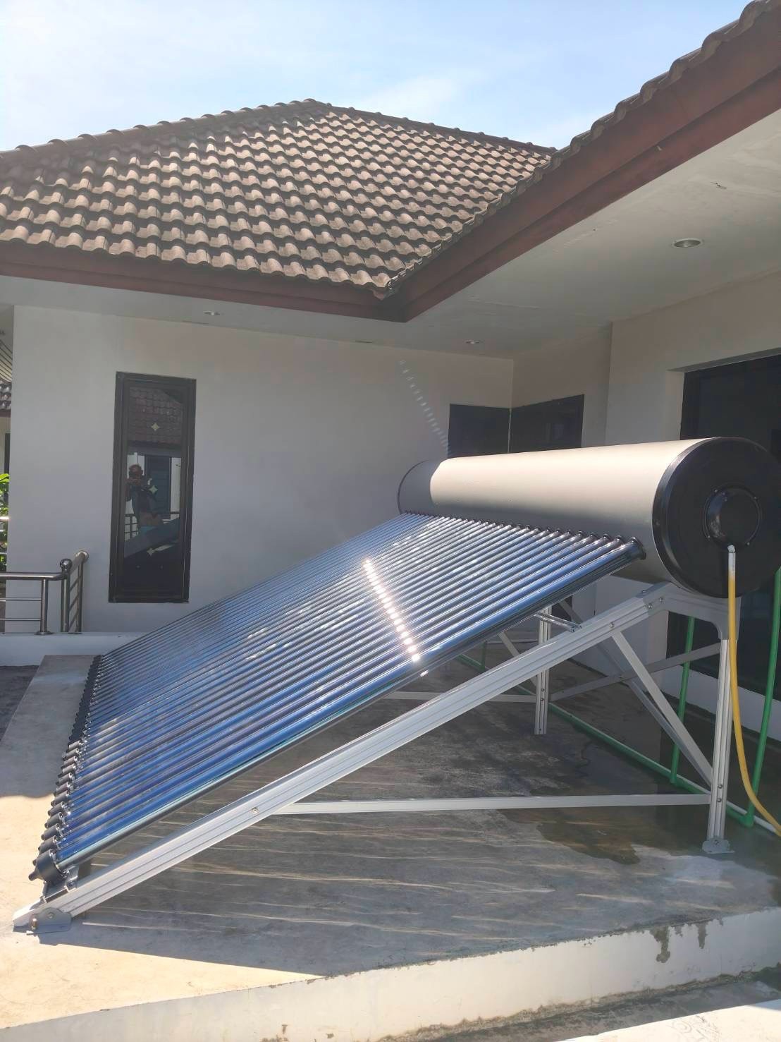 solar hot water เครื่องทําน้ําร้อนแสงอาทิตย์ solar water heater